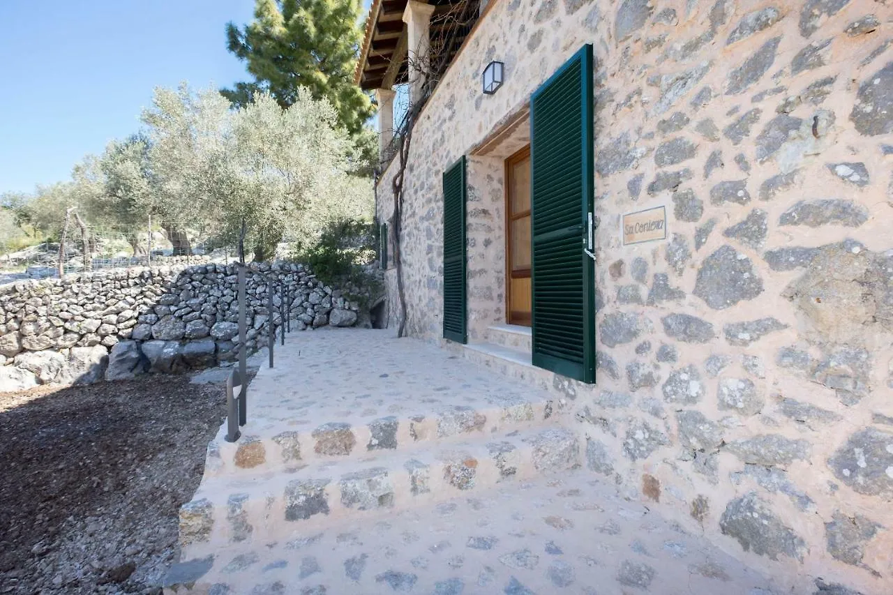 Alloggio per agriturismo Agroturismo Son Alzines Villa Lluc Spagna